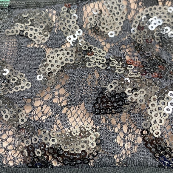 LRL LAUREN RALPH LAUREN Evening Gown Black Sequin Nude Lining Slimming Pleats 4 - Picture 7 of 9